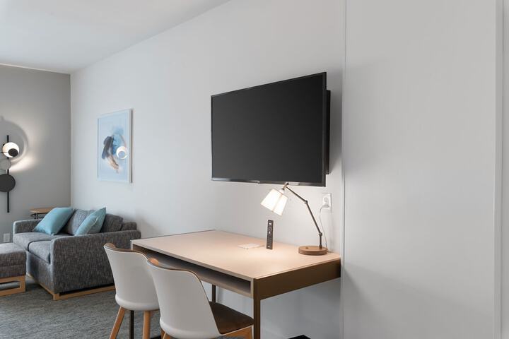 Room 42 of 55