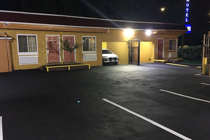 Hotel 3 of 65