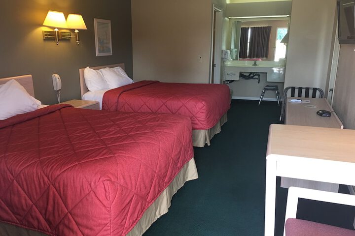 Room 42 of 46