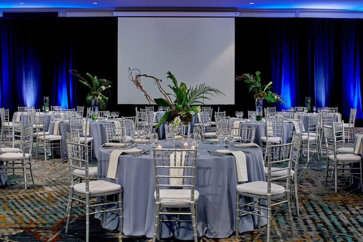 Renaissance Mobile Riverview Plaza Hotel