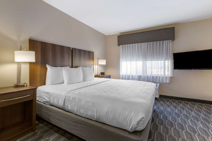 Room 25 of 41