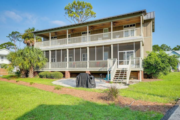 Beach & Pool Access: Peaceful St. Teresa House