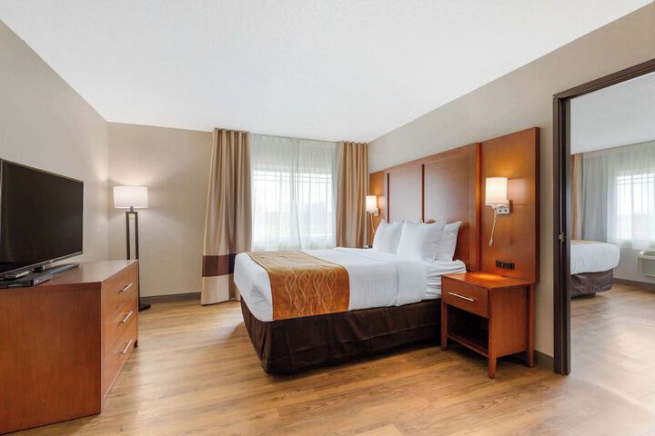 Comfort Inn & Suites Milford