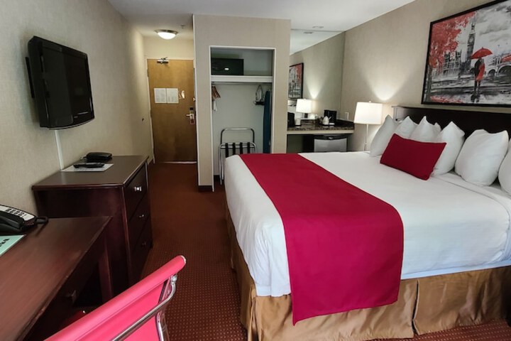 Room 22 of 28