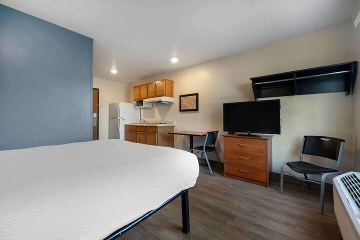 Extended Stay America Select Suites - Orlando - East