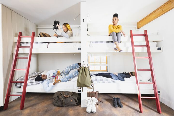 Room 6 of 19