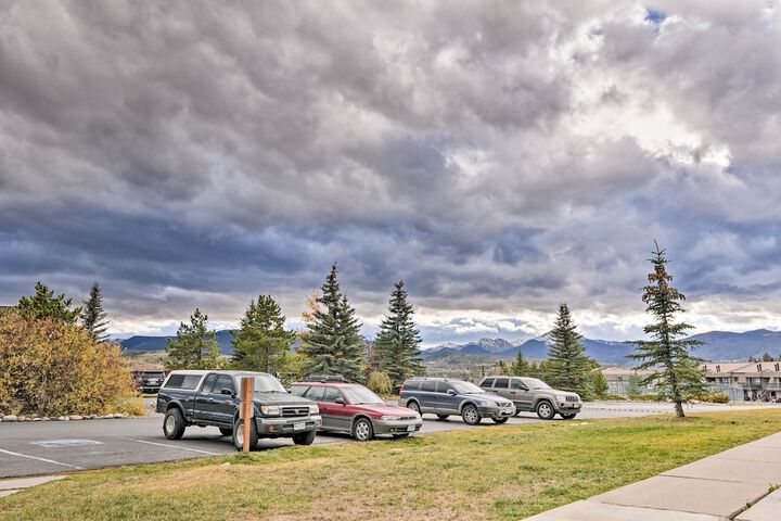 Luxe Fraser Condo: Community Pool and Hot Tub Open