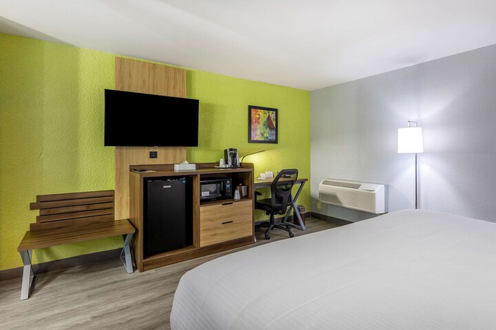 Room 7 of 39