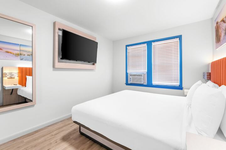 Buttercup Suites
