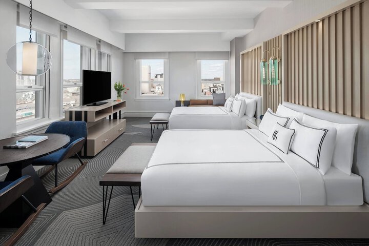Glass Light Hotel & Gallery Autograph Collection