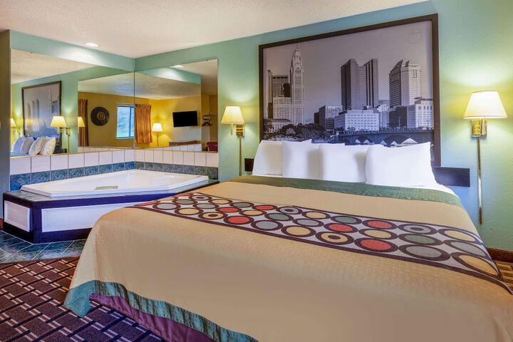 Room 33 of 37