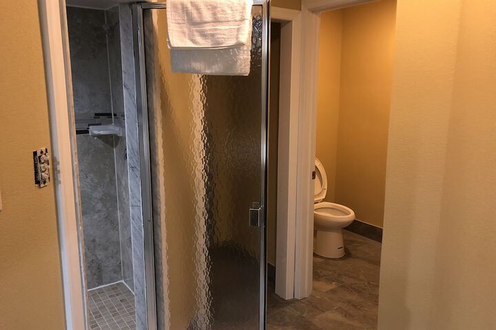 Room 46 of 73