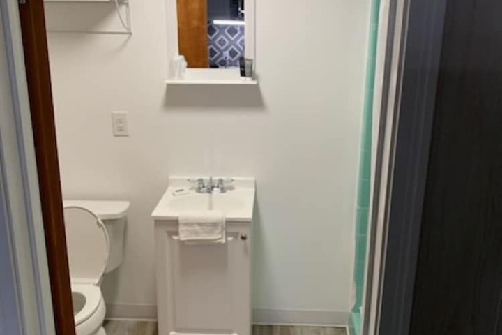 Room 10 of 17