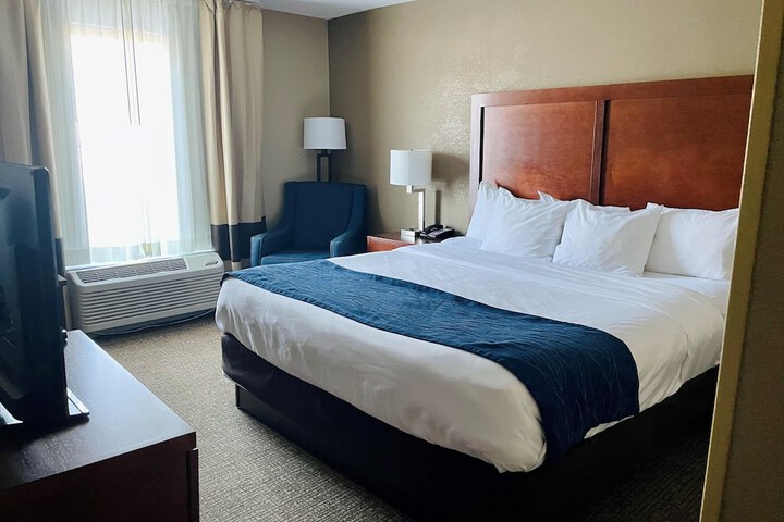Room 17 of 52