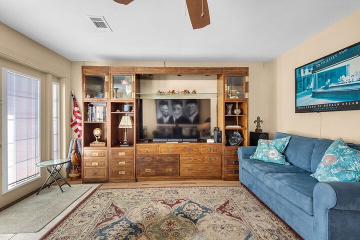Room 16 of 31