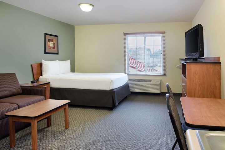 Room 25 of 26