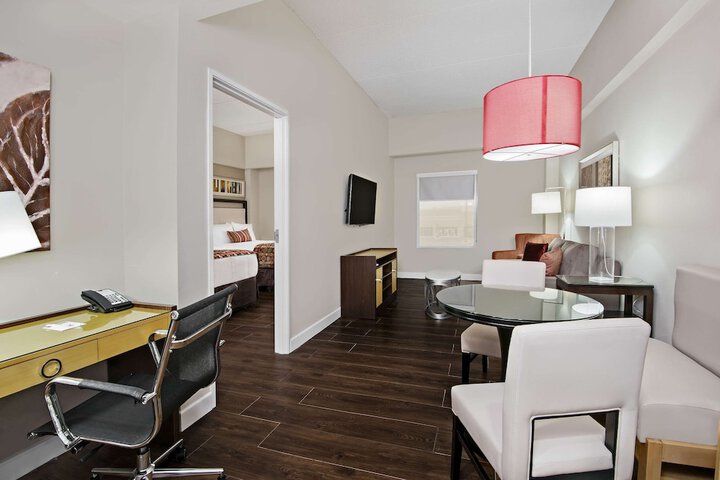 Room 20 of 37