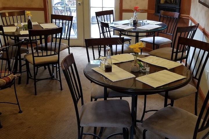 Dining 196 of 223