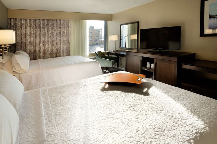 Hampton Inn Green Bay Downtown