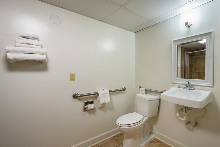 Room 11 of 31
