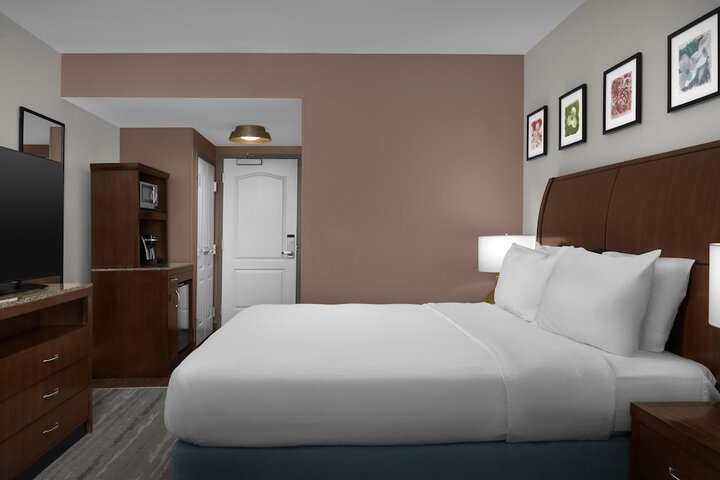 Hilton Garden Inn Greensboro Airport