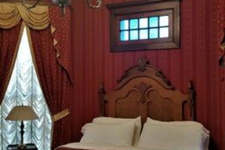 Herrold on Hill Bed and Breakfast