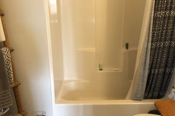 Room 10 of 64