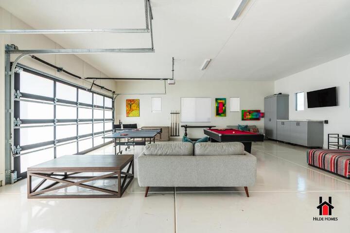 Peaceful Getaway to a New Custom-Built Luxury Home