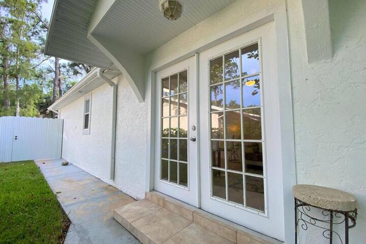 Cheerfull 4 / bed/ 3 Bath / pool / best Location