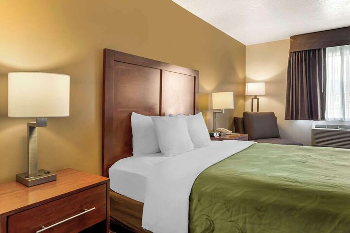 Room 21 of 36