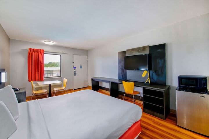 Room 19 of 25