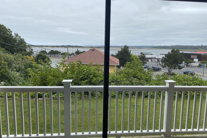 Bandon Inn