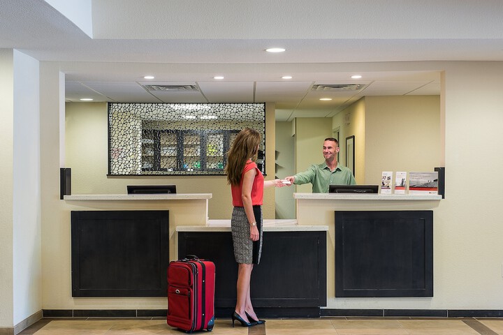 Hotel 2 of 32