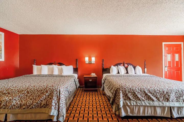 Lone Star Inn
