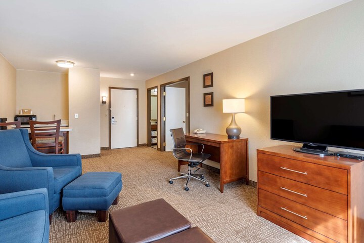 Room 49 of 90