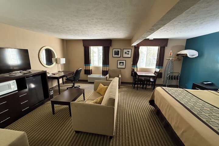 Room 26 of 48