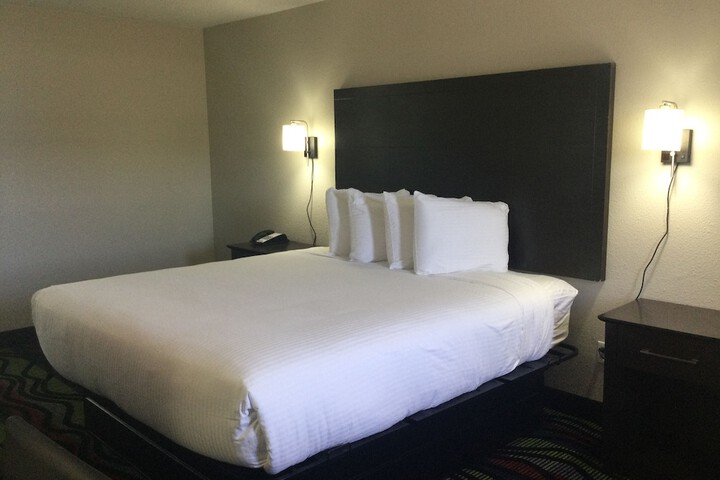 Room 30 of 42