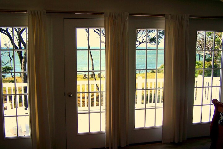 Room 6 of 27