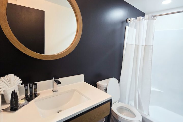Penn Lodge Hotel & Suites
