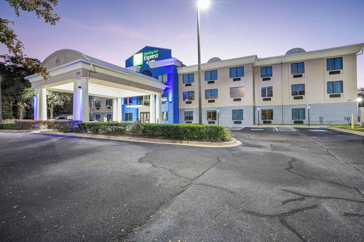 Holiday Inn Express & Suites Jacksonville - Atlantic Beach by IHG