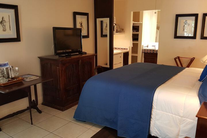 Room 105 of 392
