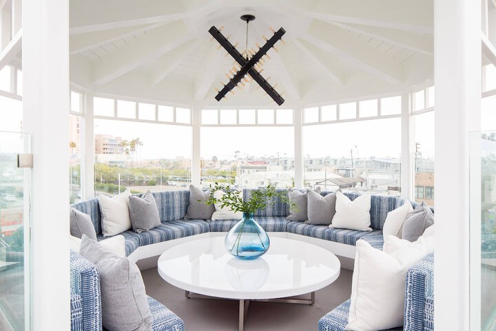 Lido House Autograph Collection