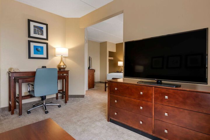 Room 28 of 47