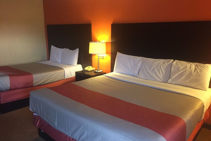 Room 16 of 48