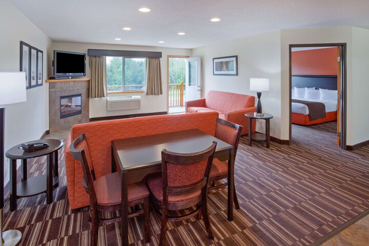 Room 17 of 26