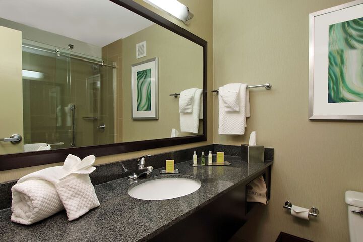 DoubleTree by Hilton Hotel Newark Ohio