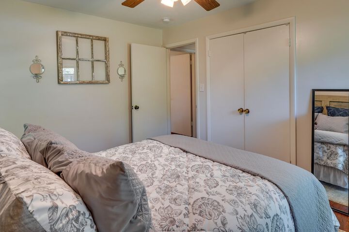 Southern Pines Vacation Rental w / Deck & Grill!