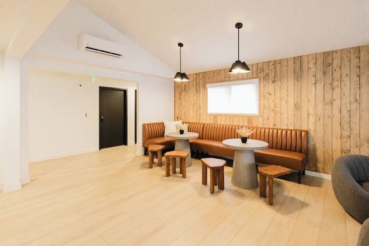 Hotel Interior 20 of 172
