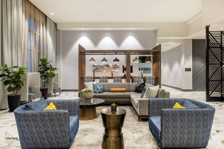 Hotel 4 of 118