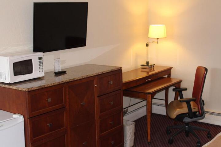 CARAVAN INN